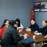 智慧康养行业蓄势待发，九五至尊VI智慧养老“春温花开”