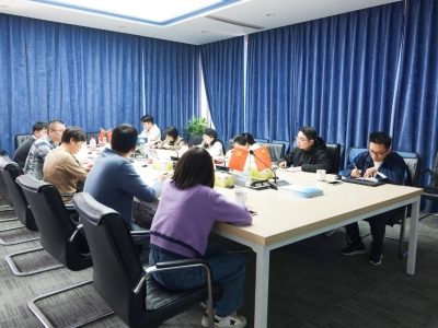 �����пƼ����쵼���У����Ժ��ר��ݰ���������ſƼ��߷õ���